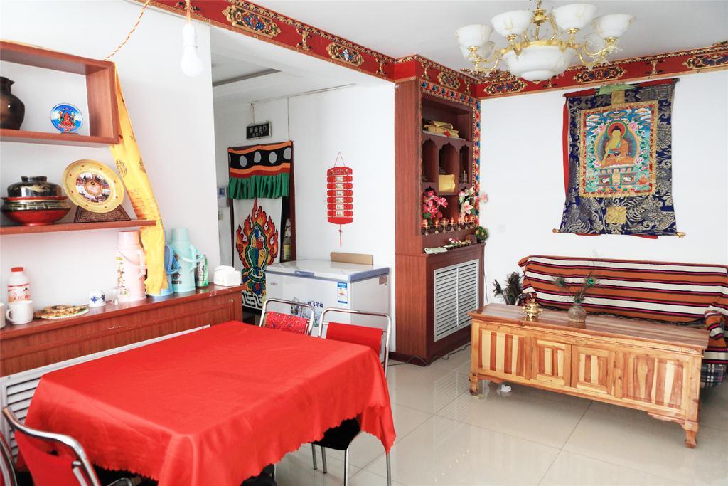 Xining Yushu Zangjia Hostel Bagian luar foto